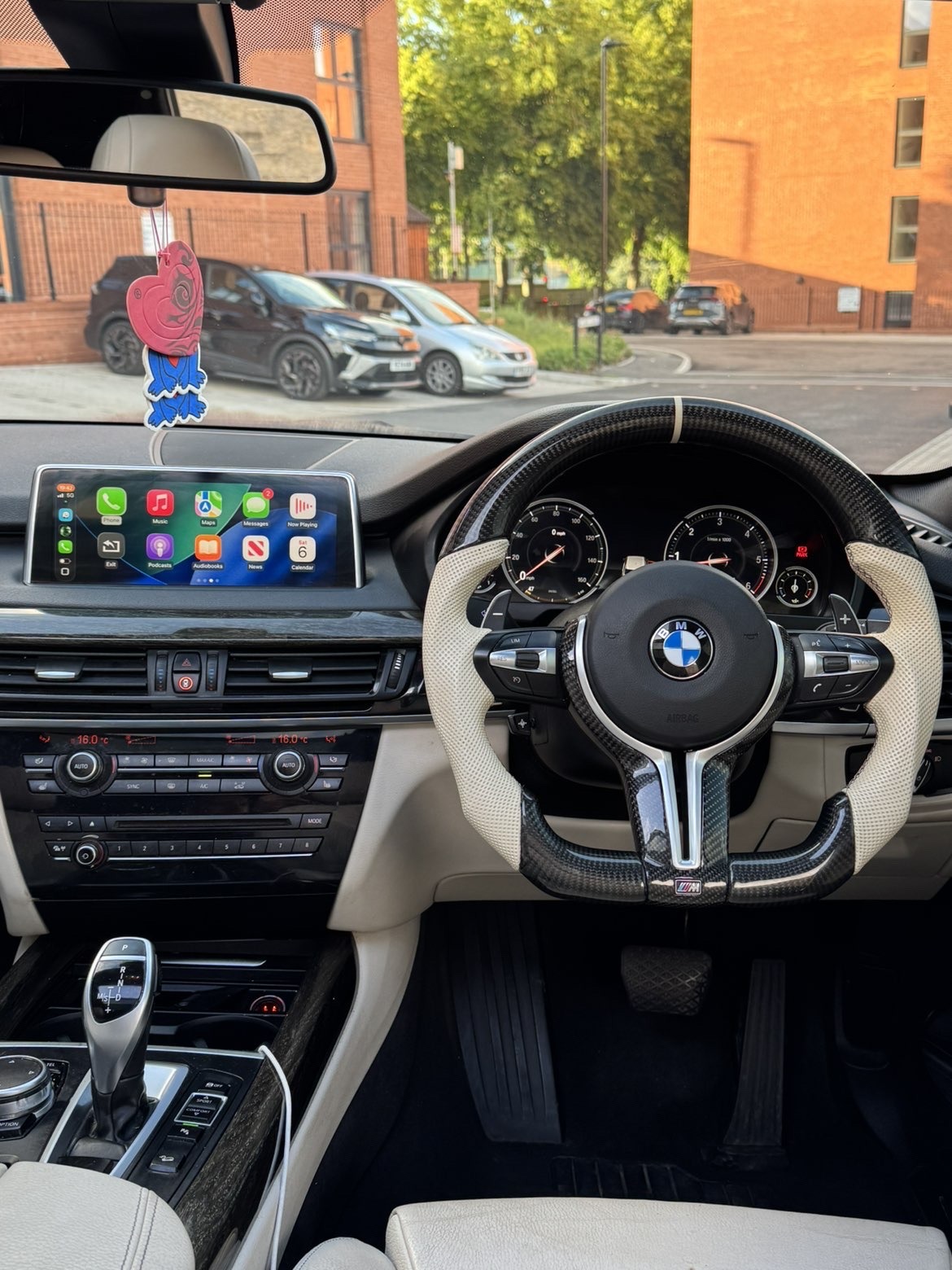 Win a 2015 BMW X5 M Sport — photo 6